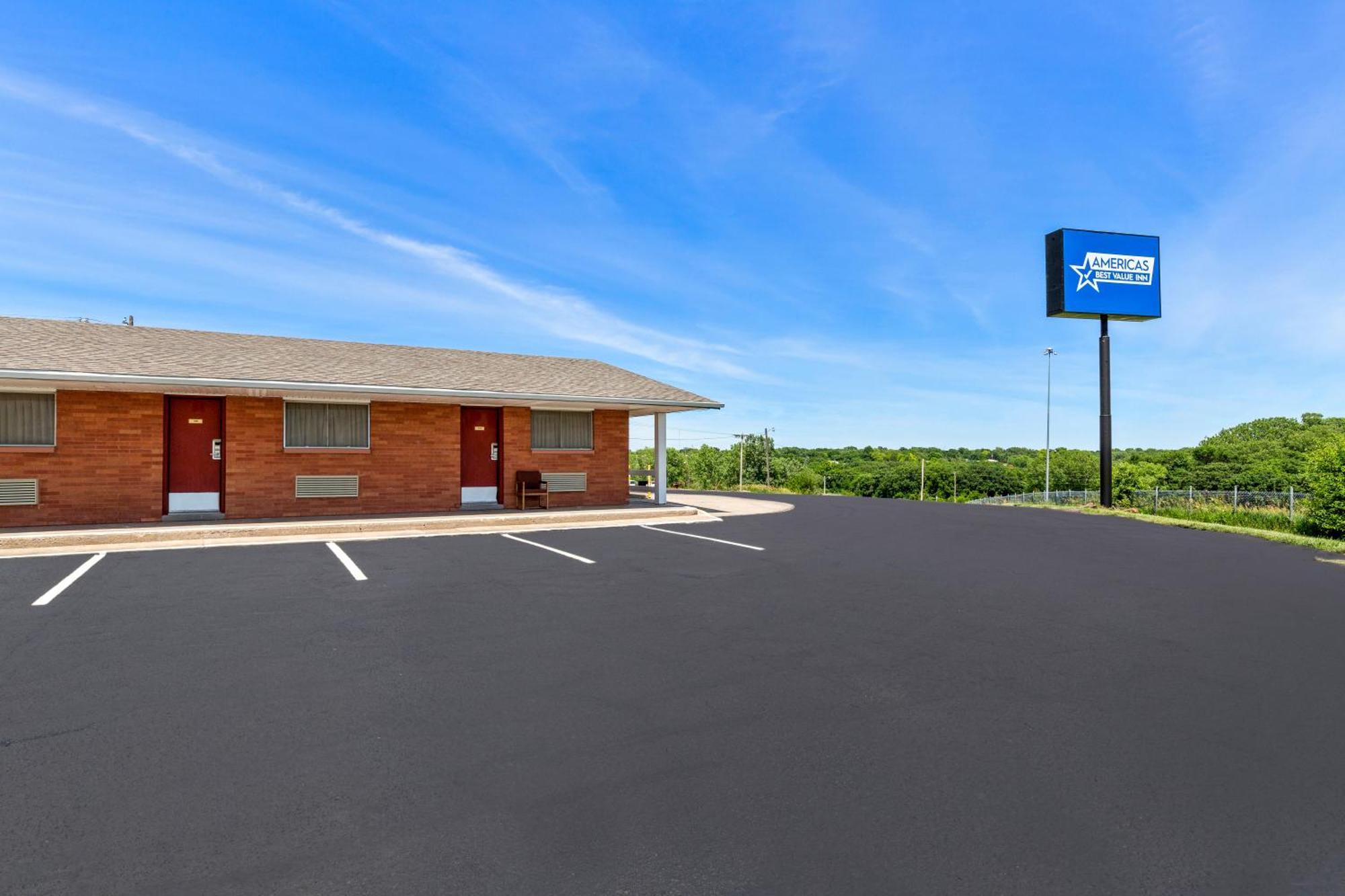 Americas Best Value Inn Belleville Εξωτερικό φωτογραφία